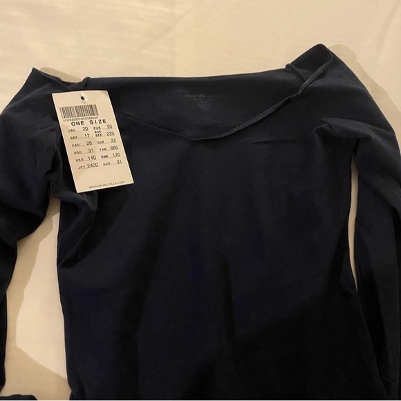 Brandy Melville top - Picture 2 of 4